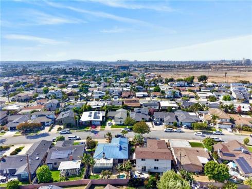 800  Driftwood   Avenue, Seal Beach, CA