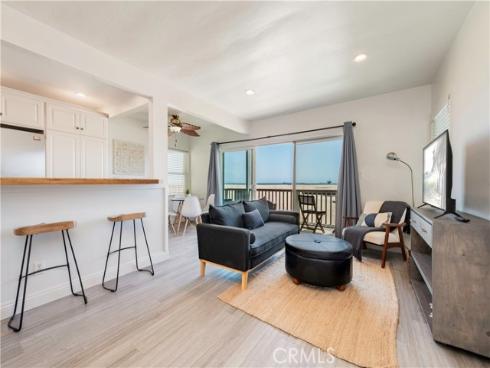 1003  Seal  , Seal Beach, CA