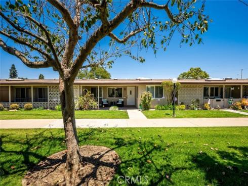 13381 El Dorado 202C M8 Drive, Seal Beach, CA