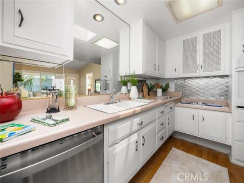13381 El Dorado 202C M8 Drive, Seal Beach, CA