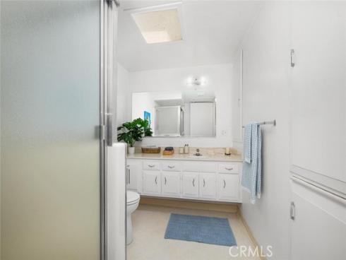 13381 El Dorado 202C M8 Drive, Seal Beach, CA