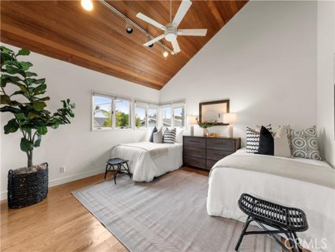 640  Island View  , Seal Beach, CA