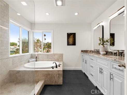 640  Island View  , Seal Beach, CA
