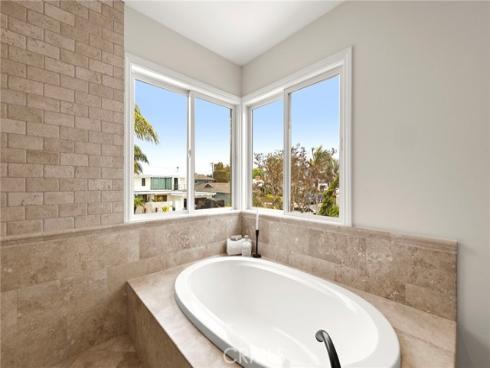 640  Island View  , Seal Beach, CA