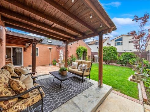 312  15th  , Seal Beach, CA