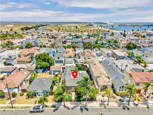 312  15th  , Seal Beach, CA