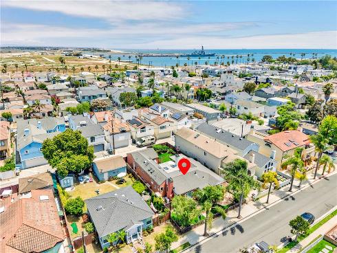 312  15th  , Seal Beach, CA