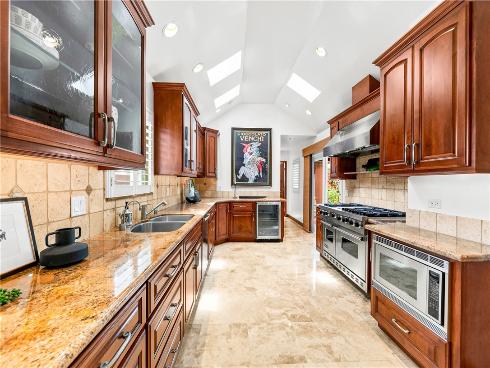 312  15th  , Seal Beach, CA