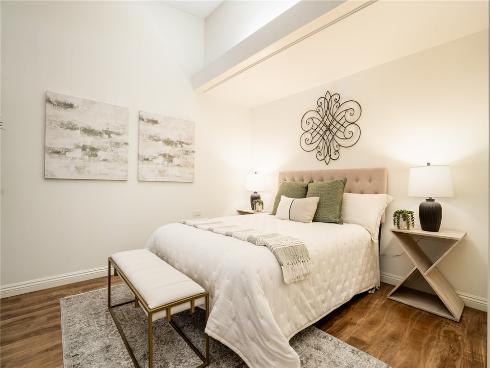 1075  Brookline Rd  220D , Seal Beach, CA