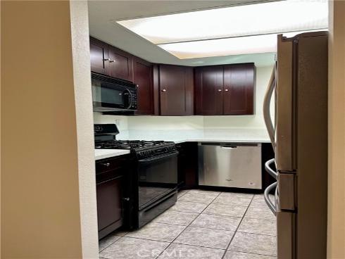 12476  Montecito  5  Road, Seal Beach, CA