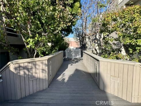12476  Montecito  5  Road, Seal Beach, CA