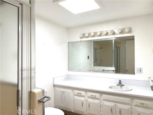 1560 Interlachen Rd., M12-66k , Seal Beach, CA