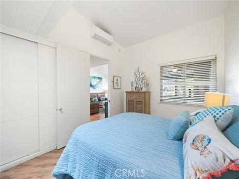 1240  Oakmont Road  M4-52H , Seal Beach, CA
