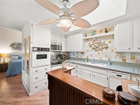 1240  Oakmont Road  M4-52H , Seal Beach, CA