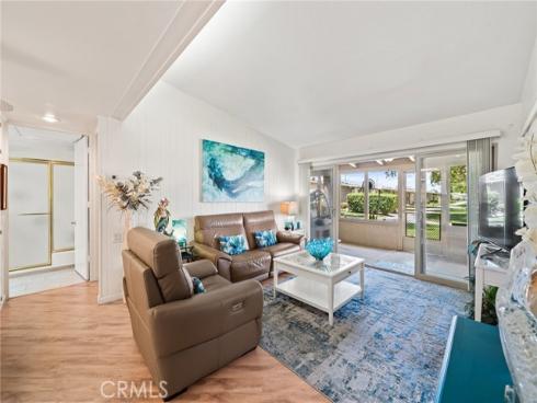 1240  Oakmont Road  M4-52H , Seal Beach, CA