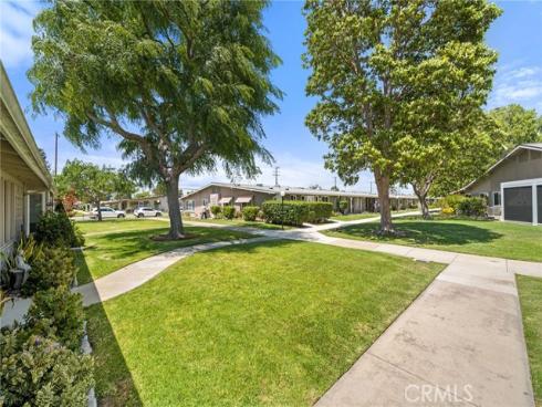 1240  Oakmont Road  M4-52H , Seal Beach, CA