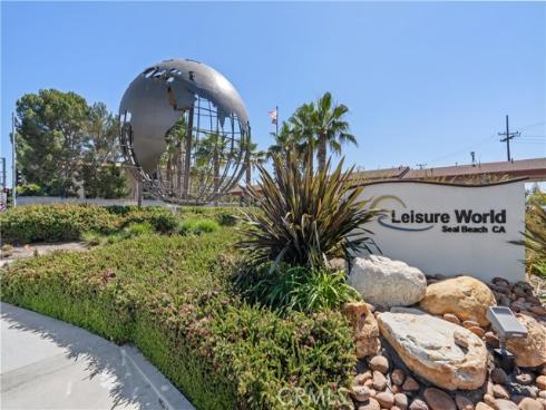 1240  Oakmont Road  M4-52H , Seal Beach, CA