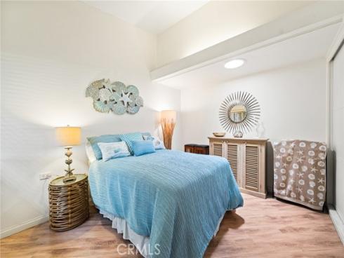 1240  Oakmont Road  M4-52H , Seal Beach, CA