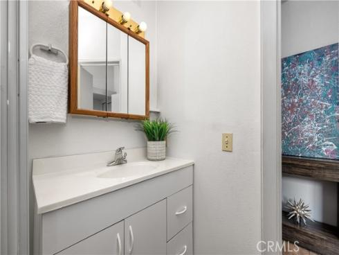 1562  Golden Rain  44G  RoadM-2, Seal Beach, CA