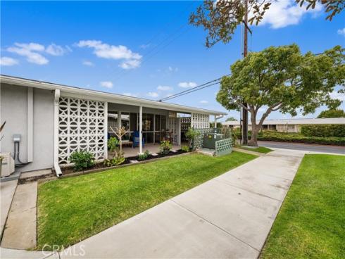 1562  Golden Rain  44G  RoadM-2, Seal Beach, CA