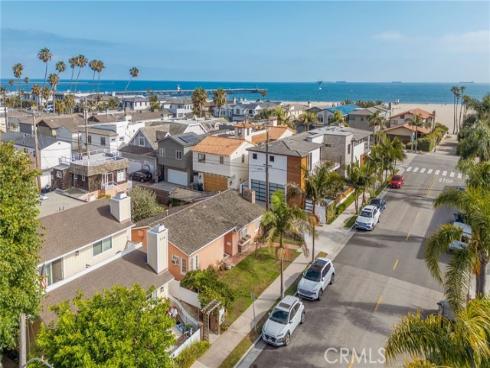 114  5th  , Seal Beach, CA
