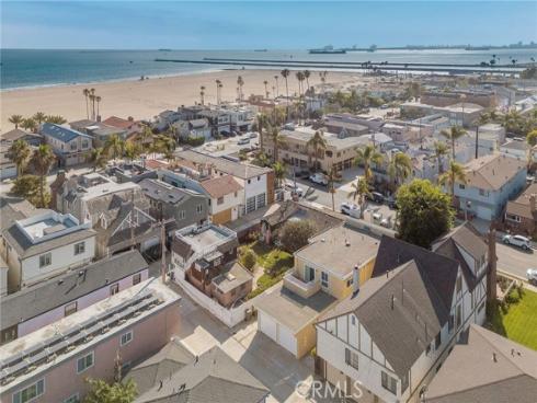 114  5th  , Seal Beach, CA