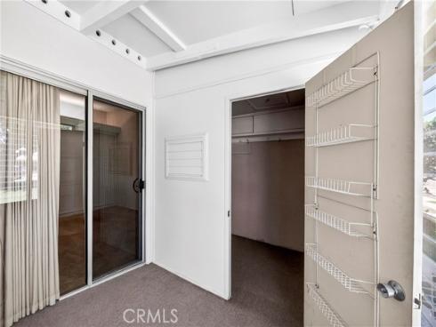 13660  Annandale  23 H  Drive, Seal Beach, CA