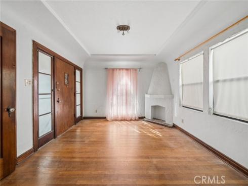142  6th   Street, Seal Beach, CA