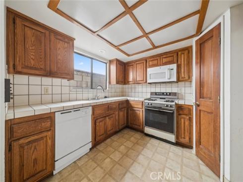 142  6th   Street, Seal Beach, CA