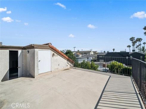 142  6th   Street, Seal Beach, CA