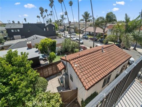 142  6th   Street, Seal Beach, CA