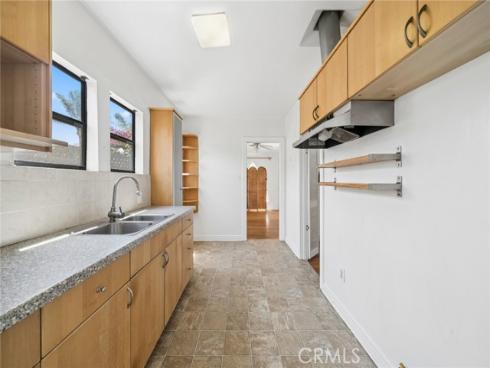 142  6th   Street, Seal Beach, CA