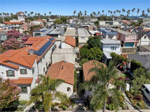142  6th   Street, Seal Beach, CA