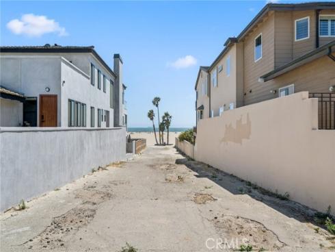 142  6th   Street, Seal Beach, CA