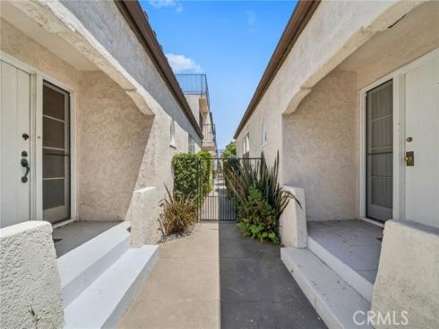 142  6th   Street, Seal Beach, CA