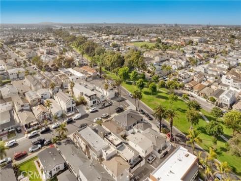 150  13th   Street, Seal Beach, CA