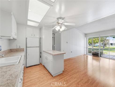 13140  Del Monte  52J-M16  Drive, Seal Beach, CA