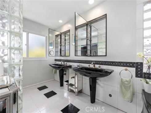 3600 Marigold Street, Seal Beach, CA
