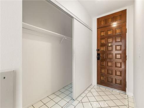 12300  Montecito  25  Road, Seal Beach, CA