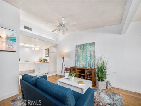 1522  Merion  33J  WayM2, Seal Beach, CA