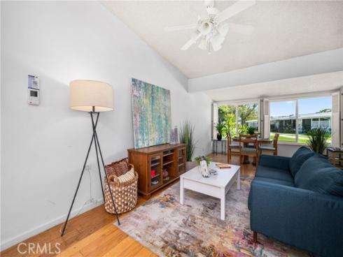 1522  Merion  33J  WayM2, Seal Beach, CA