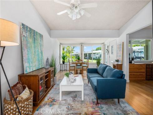 1522  Merion  33J  WayM2, Seal Beach, CA