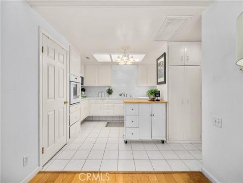 1522  Merion  33J  WayM2, Seal Beach, CA