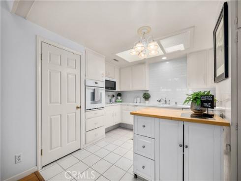 1522  Merion  33J  WayM2, Seal Beach, CA