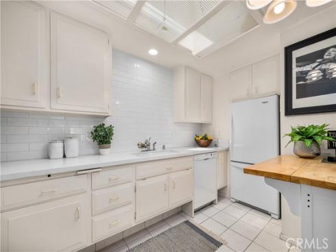 1522  Merion  33J  WayM2, Seal Beach, CA