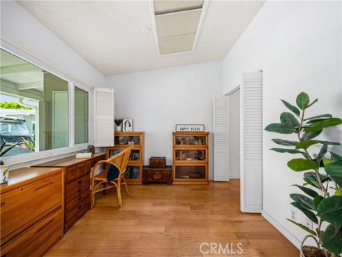 1522  Merion  33J  WayM2, Seal Beach, CA
