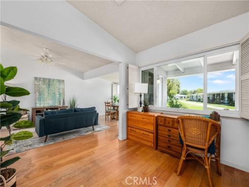 1522  Merion  33J  WayM2, Seal Beach, CA