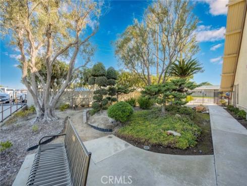 1522  Merion  33J  WayM2, Seal Beach, CA