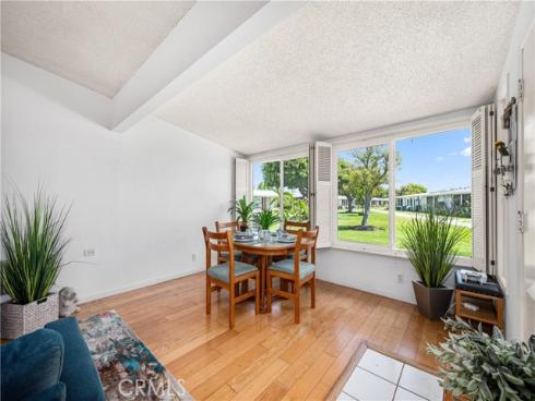 1522  Merion  33J  WayM2, Seal Beach, CA