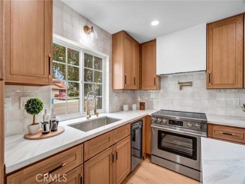 3931  Wisteria Street  , Seal Beach, CA